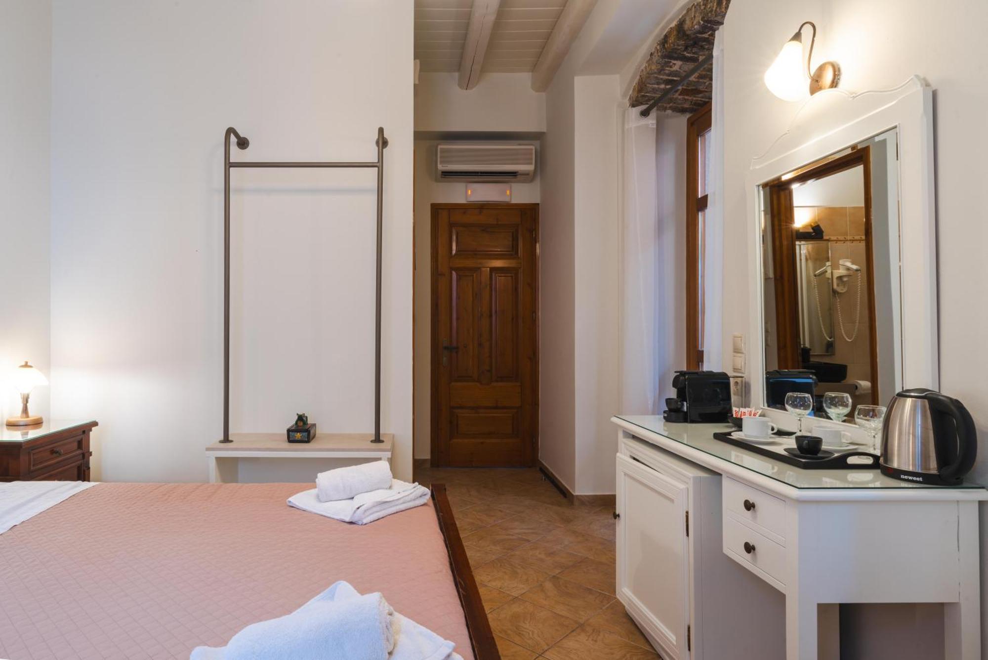 Authentic Suites In Fiscardo Fiskardo Exterior photo
