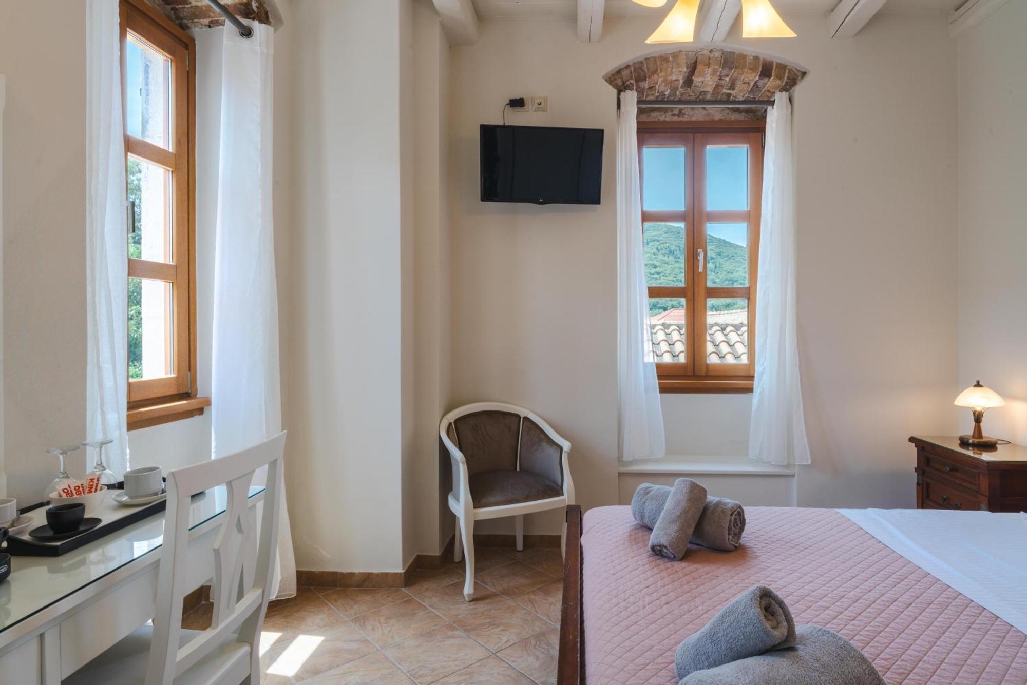 Authentic Suites In Fiscardo Fiskardo Exterior photo