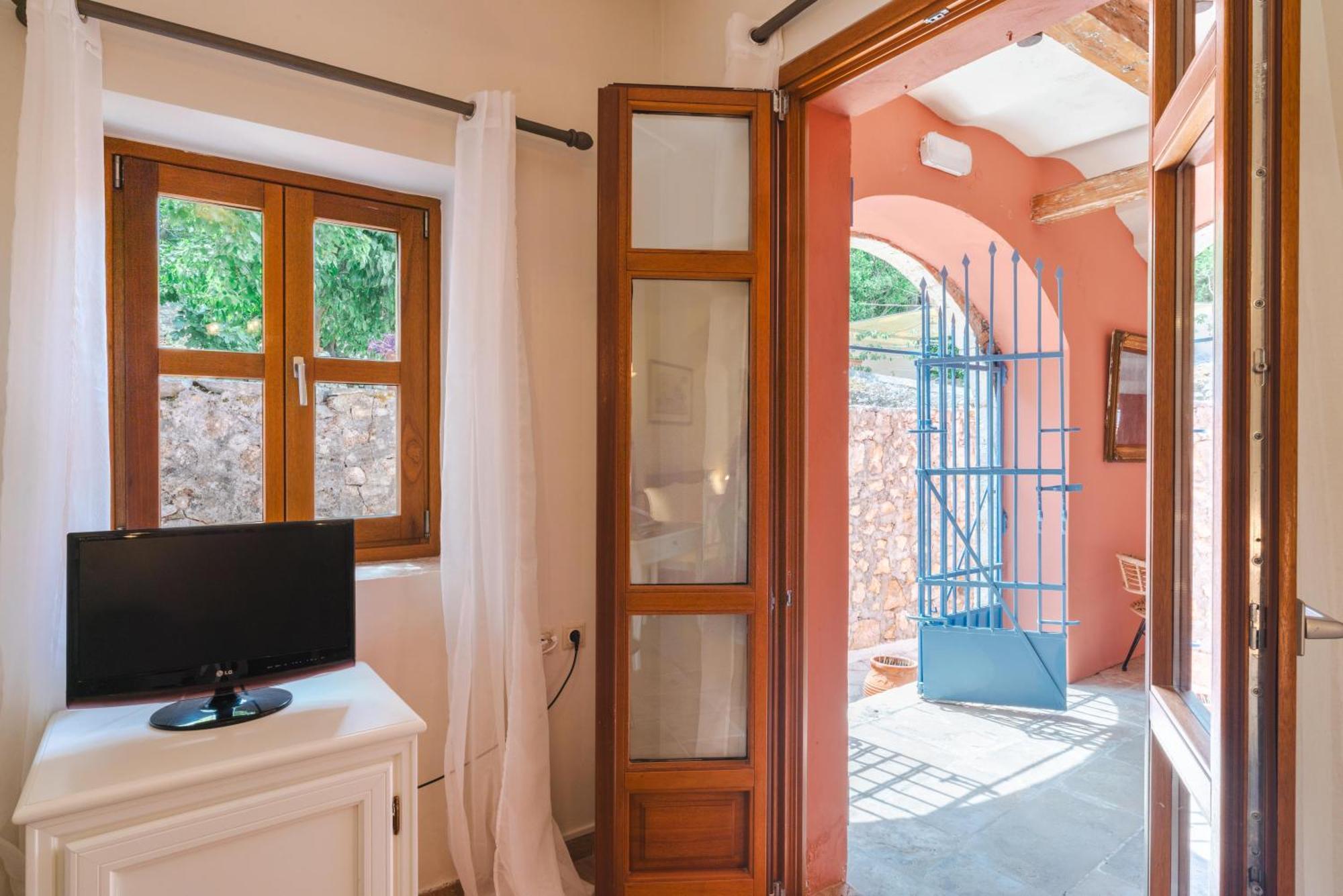 Authentic Suites In Fiscardo Fiskardo Exterior photo
